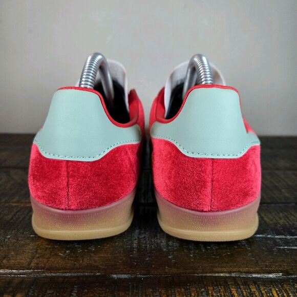 NEW adidas Gazelle Indoor Womens Size 11 Shoes Scarlet Red Hazy Green IG6786 - Picture 4 of 12